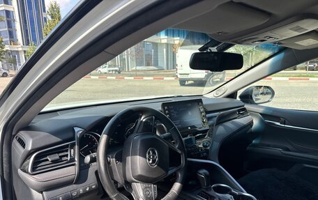 Toyota Camry, 2021 год, 3 550 000 рублей, 15 фотография