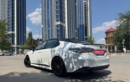 Toyota Camry, 2021 год, 3 550 000 рублей, 6 фотография