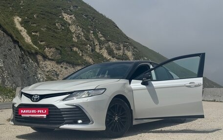 Toyota Camry, 2021 год, 3 550 000 рублей, 19 фотография