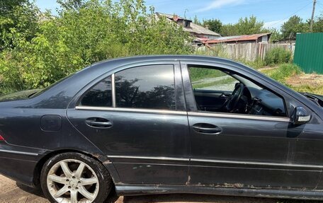 Mercedes-Benz C-Класс, 2004 год, 450 000 рублей, 10 фотография