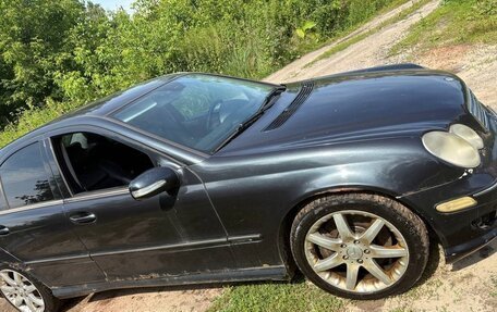 Mercedes-Benz C-Класс, 2004 год, 450 000 рублей, 8 фотография