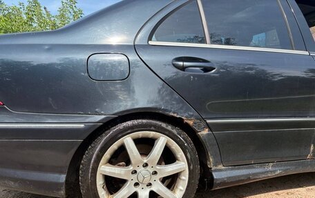 Mercedes-Benz C-Класс, 2004 год, 450 000 рублей, 11 фотография