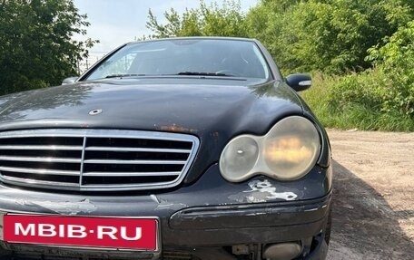 Mercedes-Benz C-Класс, 2004 год, 450 000 рублей, 6 фотография