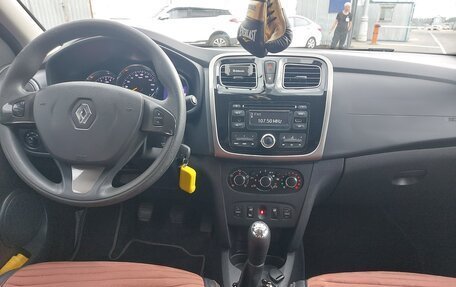 Renault Logan II, 2016 год, 740 000 рублей, 17 фотография