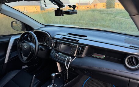 Toyota RAV4, 2013 год, 2 000 000 рублей, 23 фотография