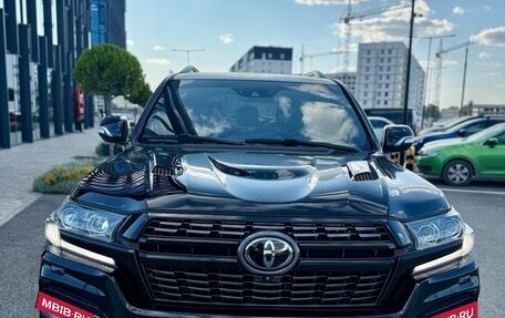 Toyota Land Cruiser 200, 2018 год, 7 500 000 рублей, 1 фотография