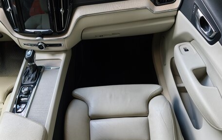 Volvo XC60 II, 2020 год, 3 700 000 рублей, 12 фотография
