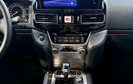 Toyota Land Cruiser 200, 2018 год, 7 500 000 рублей, 5 фотография
