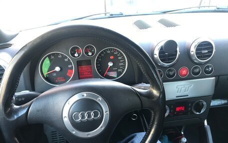 Audi TT, 1999 год, 1 050 000 рублей, 2 фотография