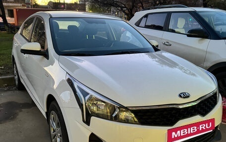 KIA Rio IV, 2021 год, 1 650 000 рублей, 5 фотография