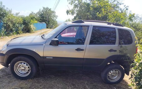 Chevrolet Niva I рестайлинг, 2013 год, 520 000 рублей, 3 фотография