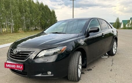 Toyota Camry, 2007 год, 950 000 рублей, 2 фотография