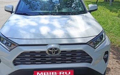 Toyota RAV4, 2019 год, 2 850 000 рублей, 1 фотография