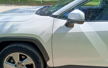 Toyota RAV4, 2019 год, 2 850 000 рублей, 15 фотография