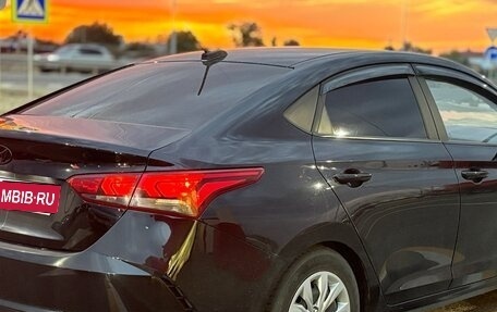 Hyundai Solaris II рестайлинг, 2021 год, 1 350 000 рублей, 1 фотография