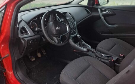 Opel Astra J, 2011 год, 1 050 000 рублей, 16 фотография