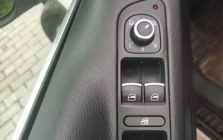 Volkswagen Tiguan I, 2011 год, 1 549 000 рублей, 3 фотография
