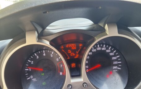 Nissan Juke II, 2011 год, 755 000 рублей, 7 фотография