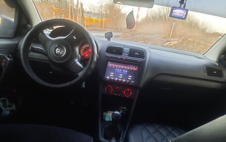 Volkswagen Polo VI (EU Market), 2012 год, 800 000 рублей, 5 фотография
