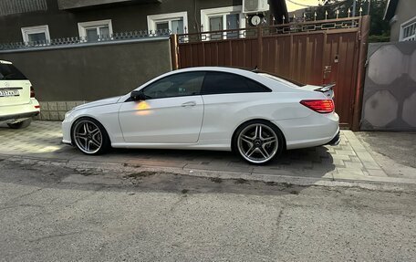 Mercedes-Benz E-Класс, 2012 год, 2 470 000 рублей, 12 фотография