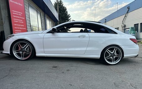 Mercedes-Benz E-Класс, 2012 год, 2 470 000 рублей, 17 фотография
