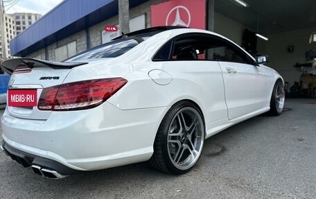 Mercedes-Benz E-Класс, 2012 год, 2 470 000 рублей, 10 фотография