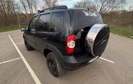 Chevrolet Niva I рестайлинг, 2020 год, 720 000 рублей, 5 фотография