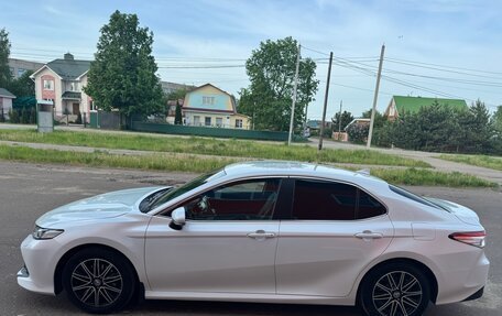 Toyota Camry, 2018 год, 2 200 000 рублей, 2 фотография