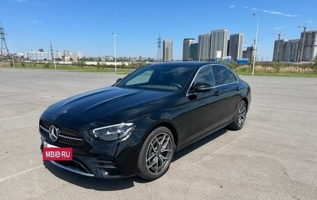 Mercedes-Benz E-Класс, 2021 год, 5 950 000 рублей, 4 фотография