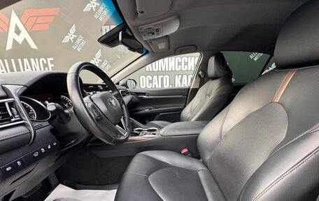 Toyota Camry, 2019 год, 2 595 000 рублей, 6 фотография