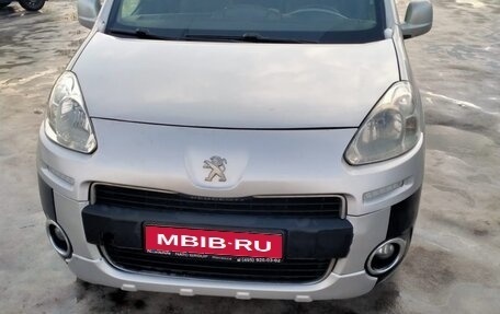 Peugeot Partner II рестайлинг 2, 2014 год, 680 000 рублей, 1 фотография