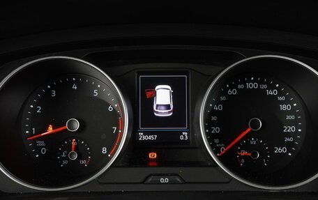 Volkswagen Tiguan II, 2019 год, 1 839 000 рублей, 20 фотография