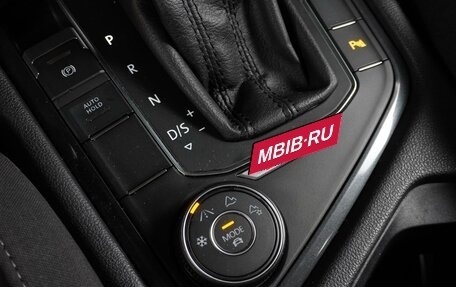 Volkswagen Tiguan II, 2019 год, 1 839 000 рублей, 17 фотография