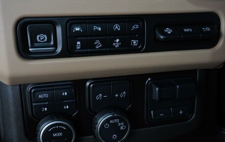 Chevrolet Tahoe IV, 2022 год, 8 929 000 рублей, 17 фотография
