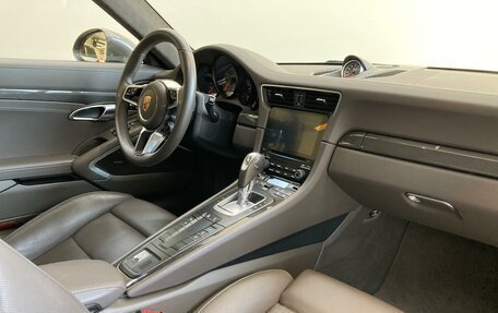Porsche 911, 2017 год, 10 390 000 рублей, 23 фотография