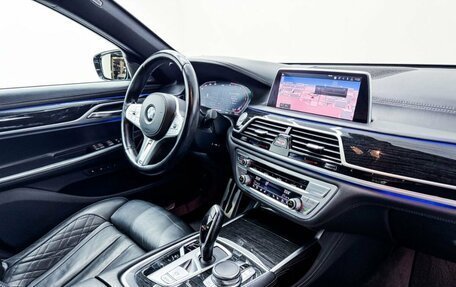 BMW 7 серия, 2019 год, 4 600 000 рублей, 9 фотография