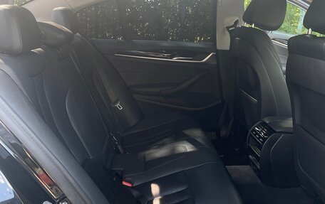 BMW 5 серия, 2019 год, 2 380 000 рублей, 10 фотография