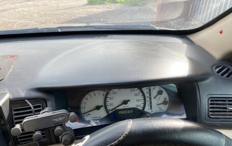 Toyota Allex i рестайлинг, 2002 год, 500 000 рублей, 13 фотография