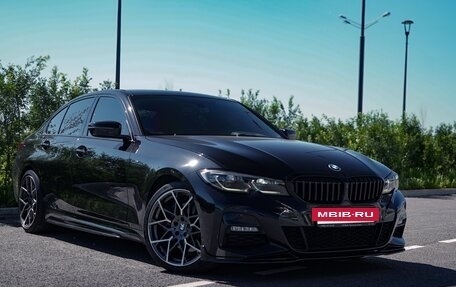 BMW 3 серия, 2019 год, 4 250 000 рублей, 2 фотография
