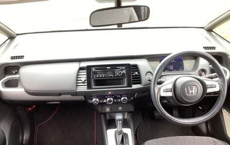 Honda Fit, 2022 год, 1 134 000 рублей, 10 фотография