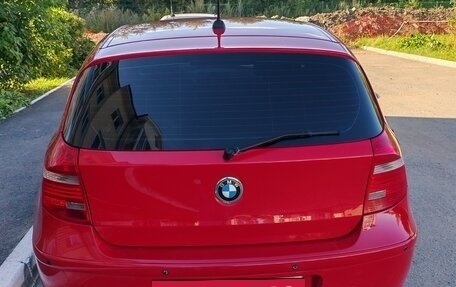 BMW 1 серия, 2011 год, 990 000 рублей, 2 фотография