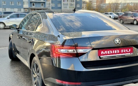 Skoda Superb III рестайлинг, 2016 год, 1 750 000 рублей, 10 фотография