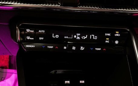 KIA K5, 2020 год, 2 300 000 рублей, 31 фотография