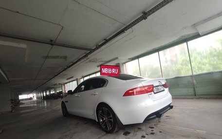 Jaguar XE I рестайлинг, 2015 год, 1 990 000 рублей, 2 фотография