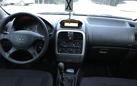 Mitsubishi Carisma I, 2002 год, 280 000 рублей, 9 фотография