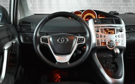 Toyota Verso I, 2010 год, 1 290 000 рублей, 11 фотография