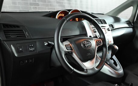 Toyota Verso I, 2010 год, 1 290 000 рублей, 12 фотография