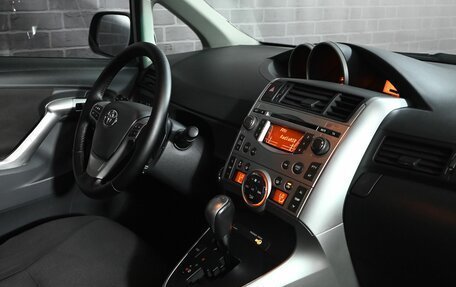 Toyota Verso I, 2010 год, 1 290 000 рублей, 21 фотография