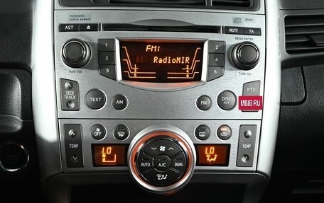 Toyota Verso I, 2010 год, 1 290 000 рублей, 18 фотография