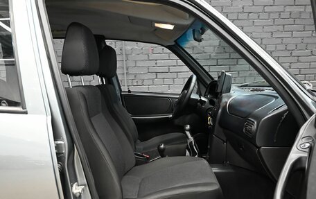 Chevrolet Niva I рестайлинг, 2012 год, 650 000 рублей, 11 фотография